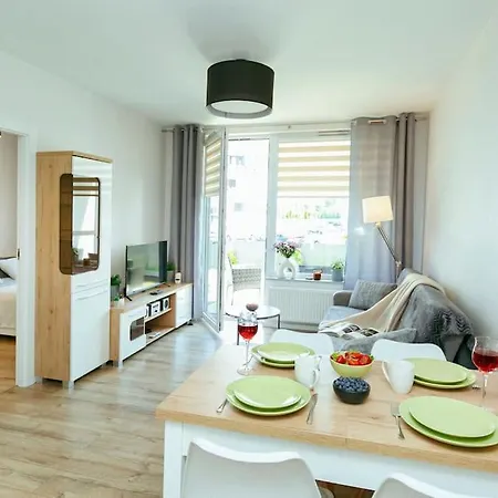 Przytulny Apartament Niedaleko Lotniska W Modlinie Nowy Dwor Mazowiecki Exterior photo