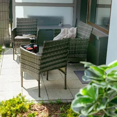 Przytulny Apartament Niedaleko Lotniska W Modlinie Nowy Dwor Mazowiecki Exterior photo
