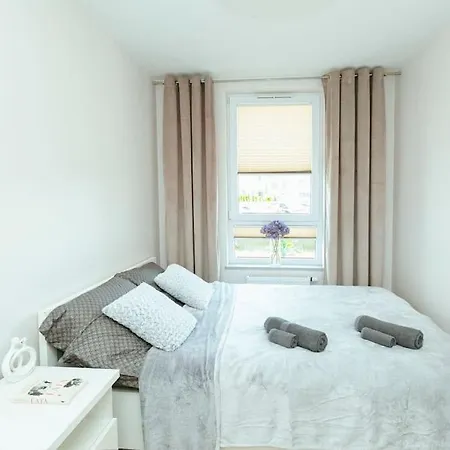 Przytulny Apartament Niedaleko Lotniska W Modlinie Nowy Dwor Mazowiecki Exterior photo