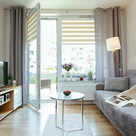 Przytulny Apartament Niedaleko Lotniska W Modlinie Nowy Dwor Mazowiecki Exterior photo