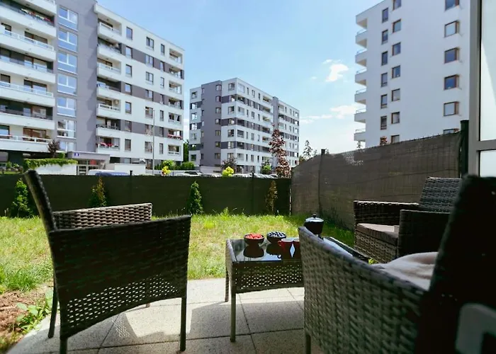 Przytulny Apartament Niedaleko Lotniska W Modlinie